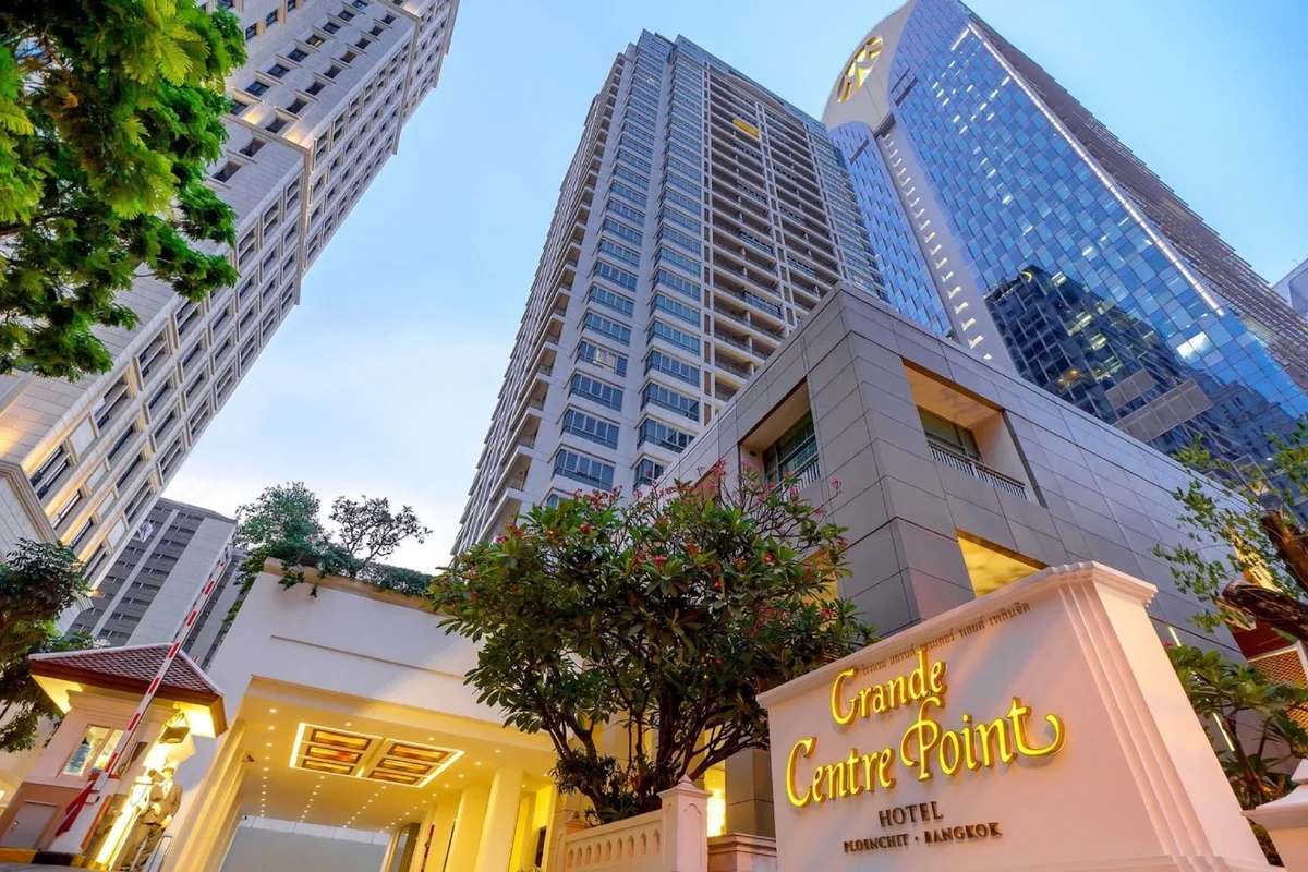 nearby hotels to popular Songkran festival spots
