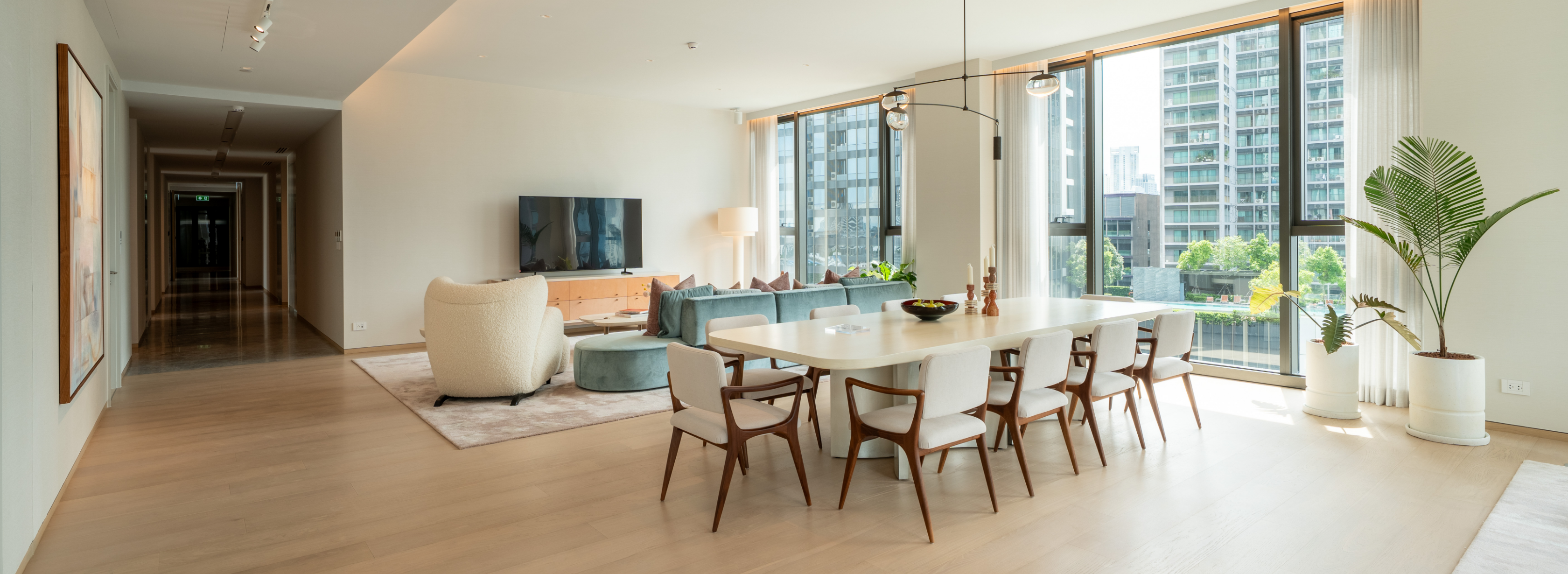 https://cdn.thailandpenthouses.com/uploads/images/penthouses/cover/1755197517657-d46fbfbba07984c981964cc804b4ec12.png