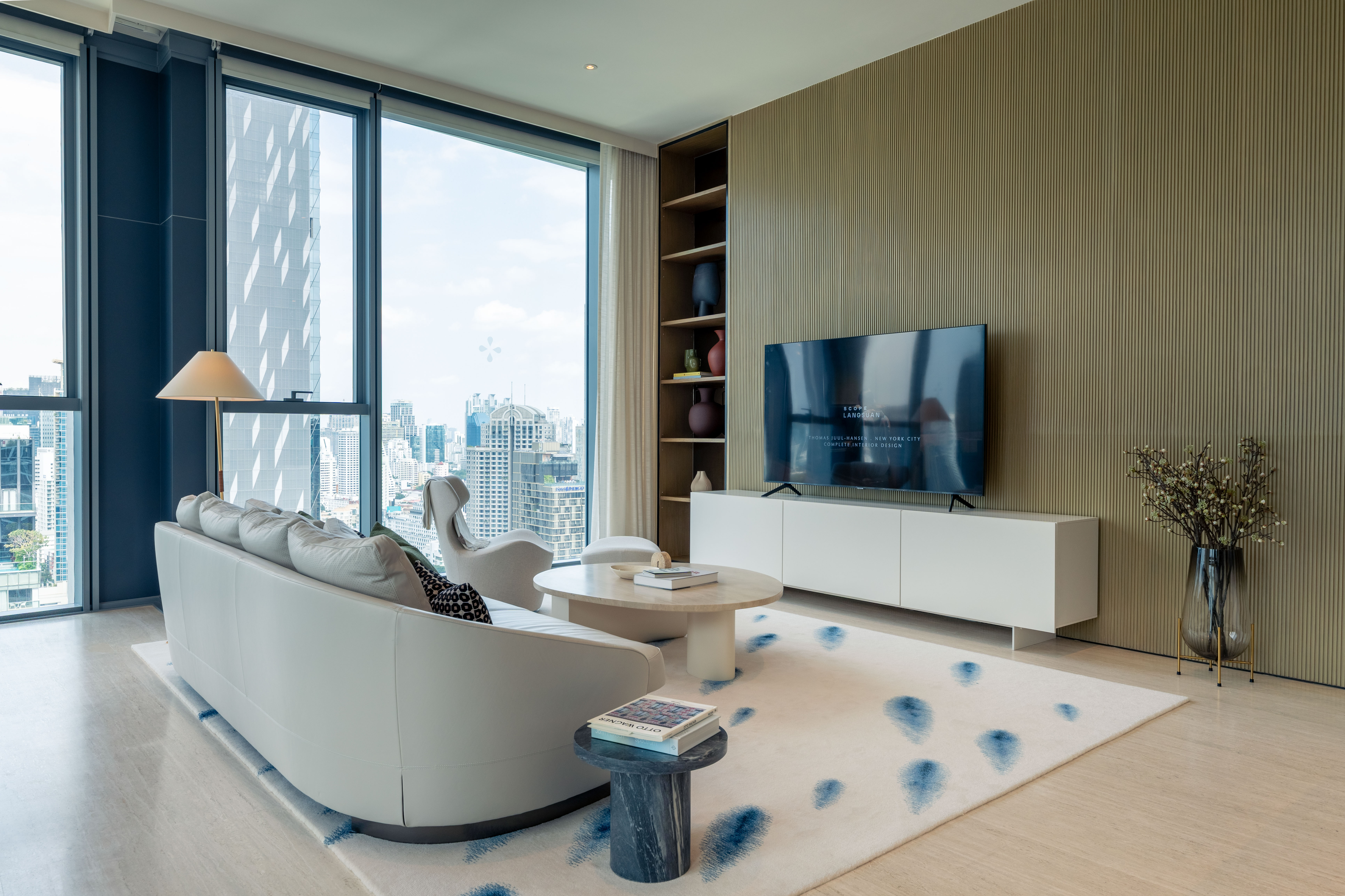 https://cdn.thailandpenthouses.com/uploads/images/penthouses/cover/1755792098482-f4982912457f642a812cc33f27395dd2.jpg
