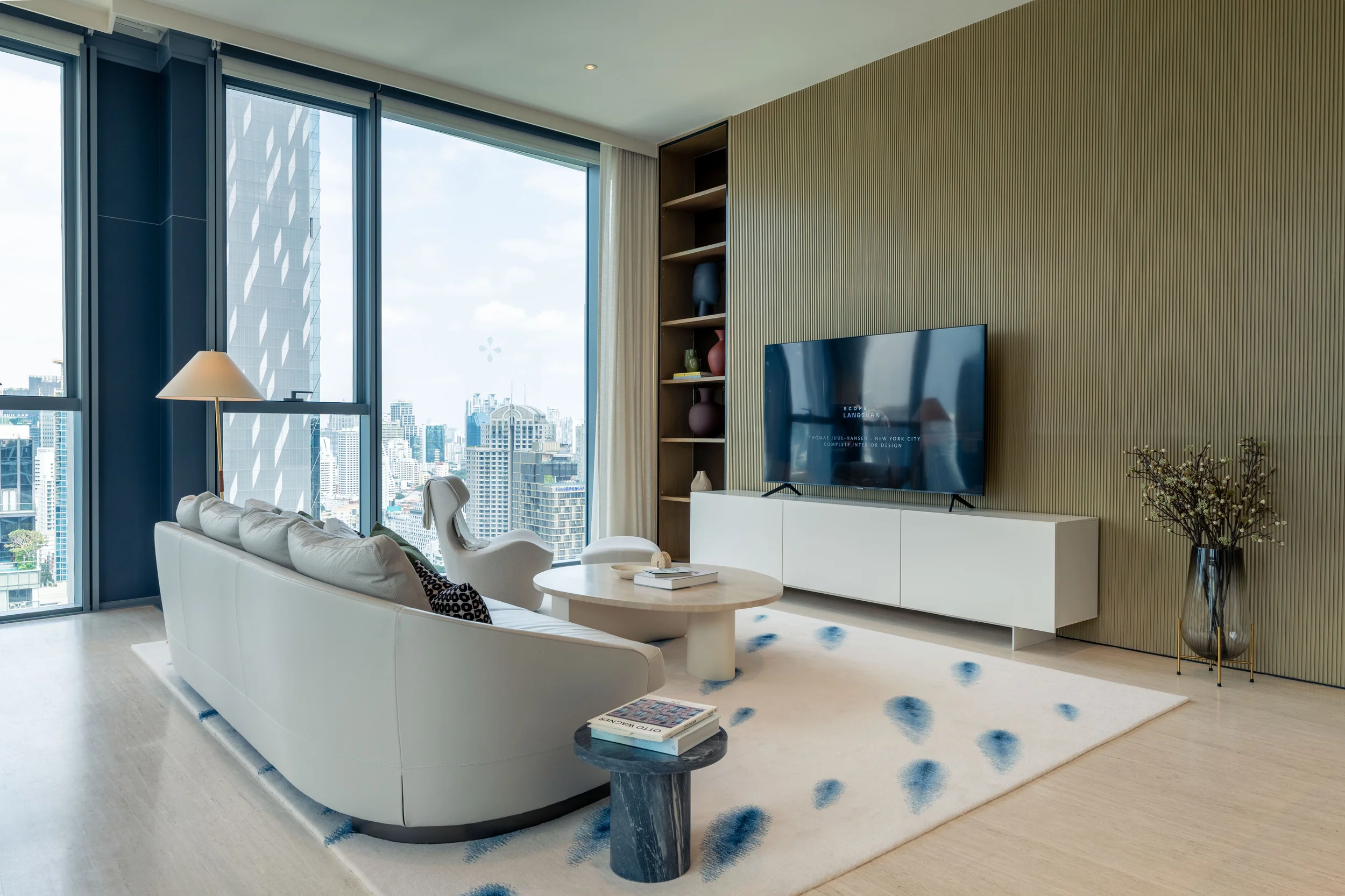https://cdn.thailandpenthouses.com/uploads/images/penthouses/cover/1755792098482-f4982912457f642a812cc33f27395dd2.webp