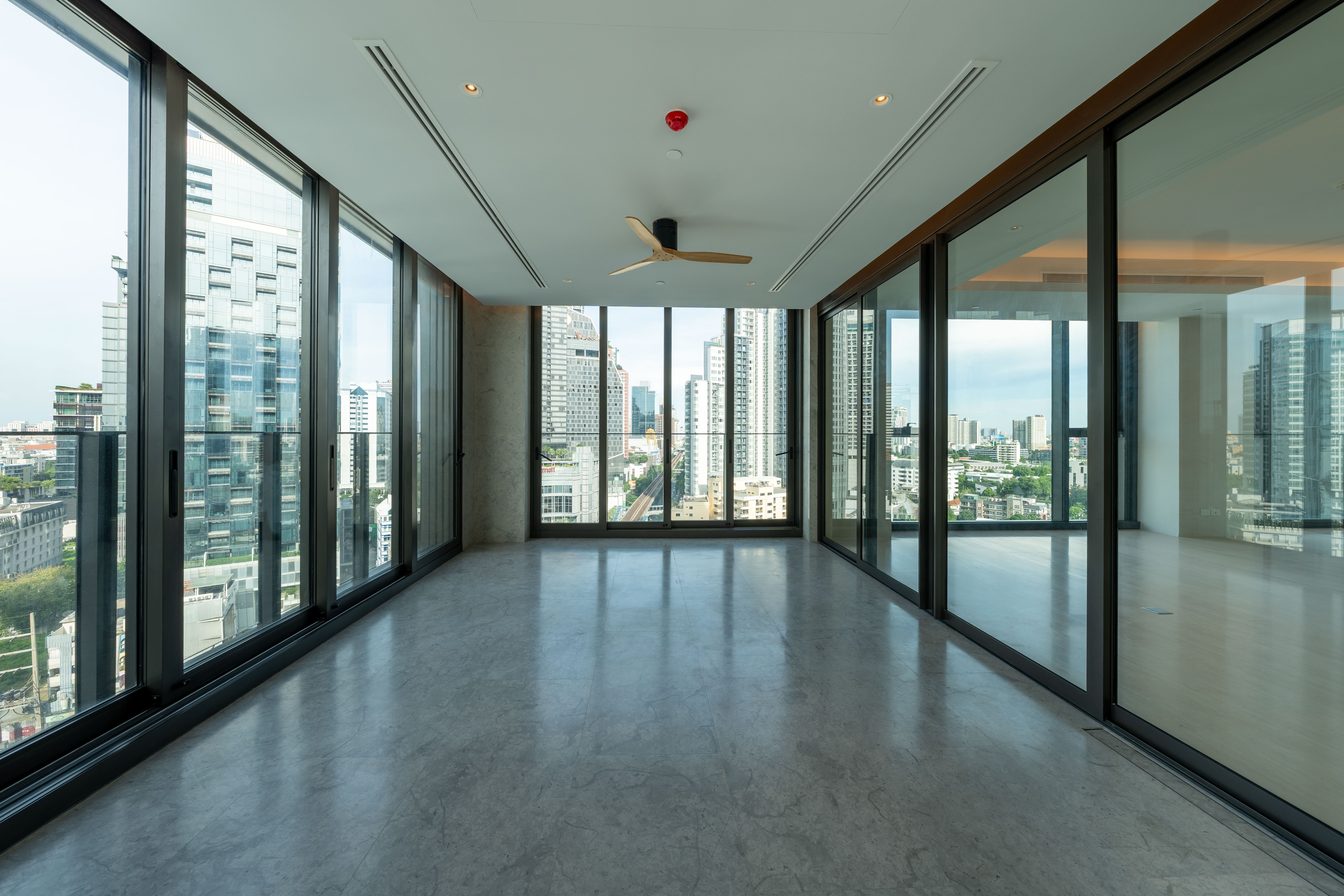 https://cdn.thailandpenthouses.com/uploads/images/penthouses/project-banner/1755794099955-b769b7b7fd0ed8fb474b177a7f474d59.jpg